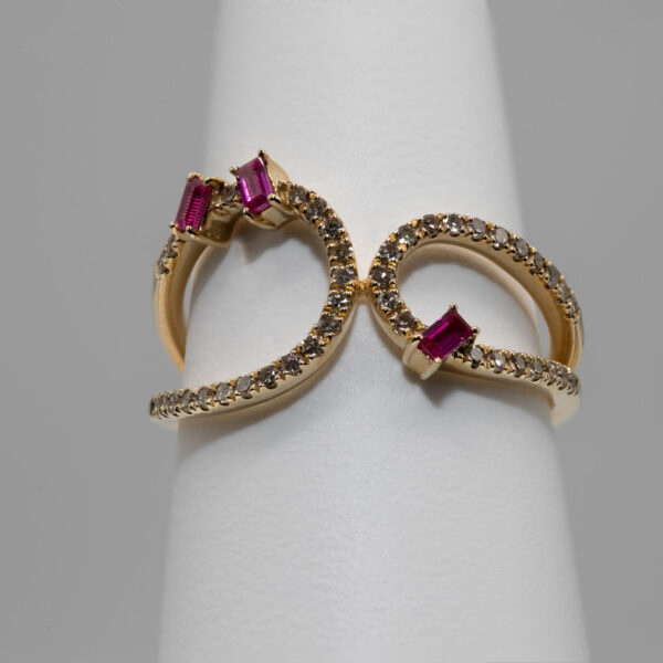 14KT Yellow Gold Ruby & Diamond Ring